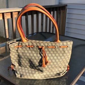 Dooney & Bourke